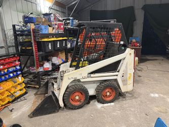 Bobcat 443 Skidsteer Loader