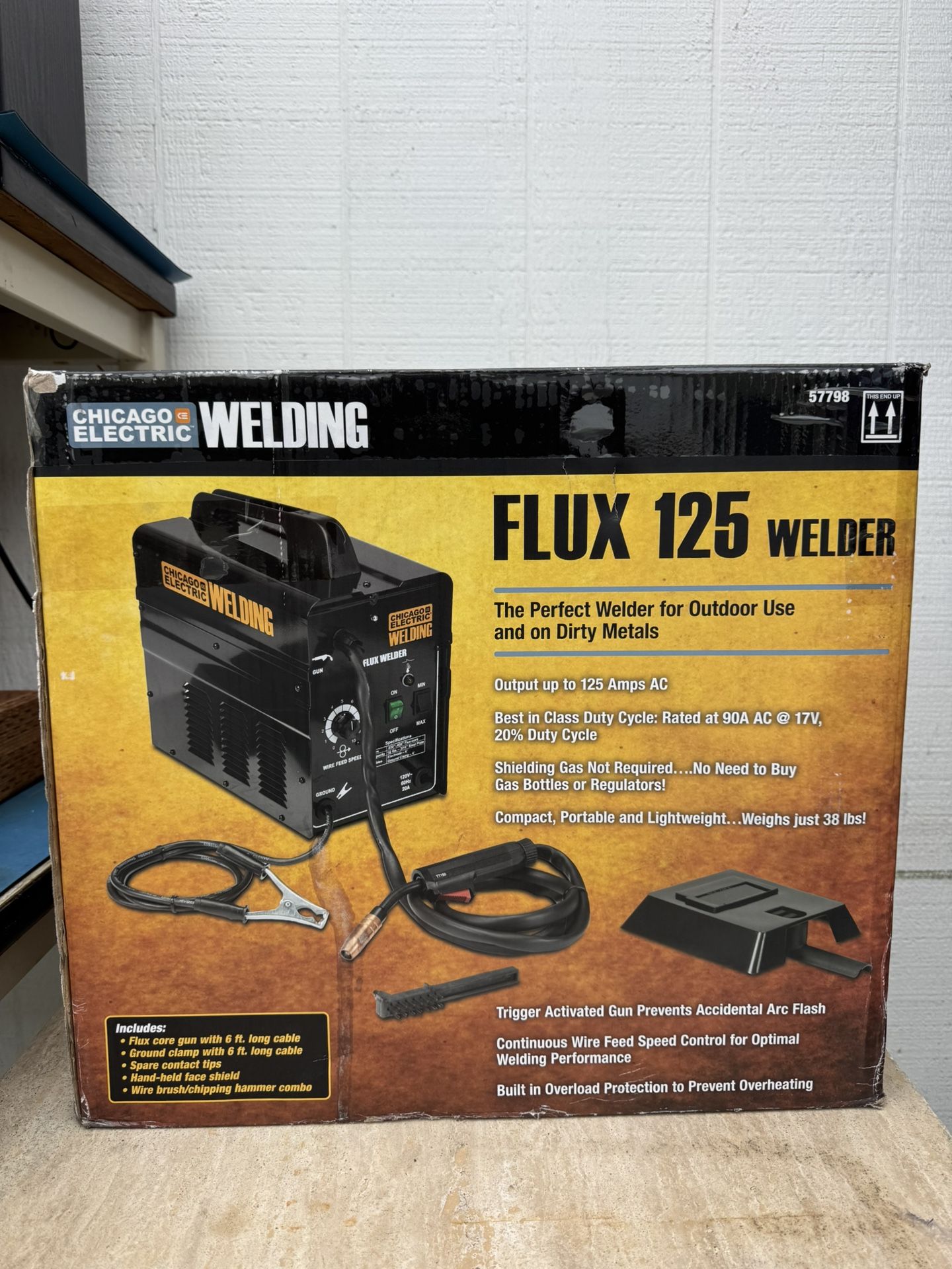 New!!! Chicago Electric Welding Flux Core 125 Amp Welder 57798