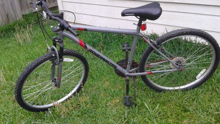 Size 26 Mountain Bike/ Lots Of Tire Tread /life