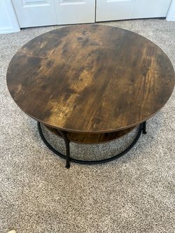 Round coffee table