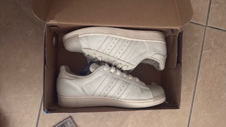Adidas superstars tan size 8
