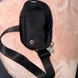 lululemon bundle belt bag & keychain 