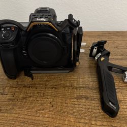 New 2025 Nikon Z8 Mirrorless Camera For Sale