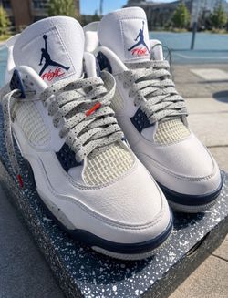 Jordan 4 Midnight Navy