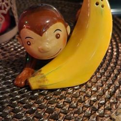 Cute salt and pepper shakers