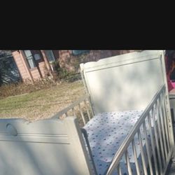 CRIB WITH MATTRESS good condition