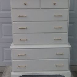 Gorgeous Cherry Chest of Drawers with 7 Drawers