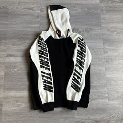Supreme FW17 SUPREME GT HOODIE SIZE MEDIUM