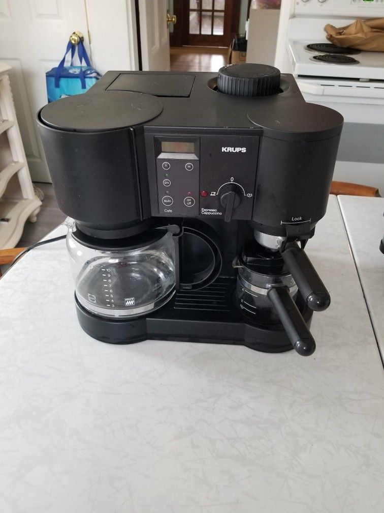 Krups Bravo Plus 872-42 4 Cup Household Espresso Maker Coffee Machine for  Sale in Des Moines, IA - OfferUp