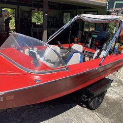1966 Columbia Fiberglass Runabout