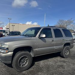 2000 Chevrolet Tahoe LS 4WD SUV 	•	185k Miles 	•	4x4 	•	Clean Title 	•	Runs and Drives Great 	•	Nice Wheels & Tires 	•	Spacious and dependable full-si