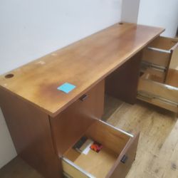 OFFICE TABLE, EXECUTIVE DESK (HOME98)
