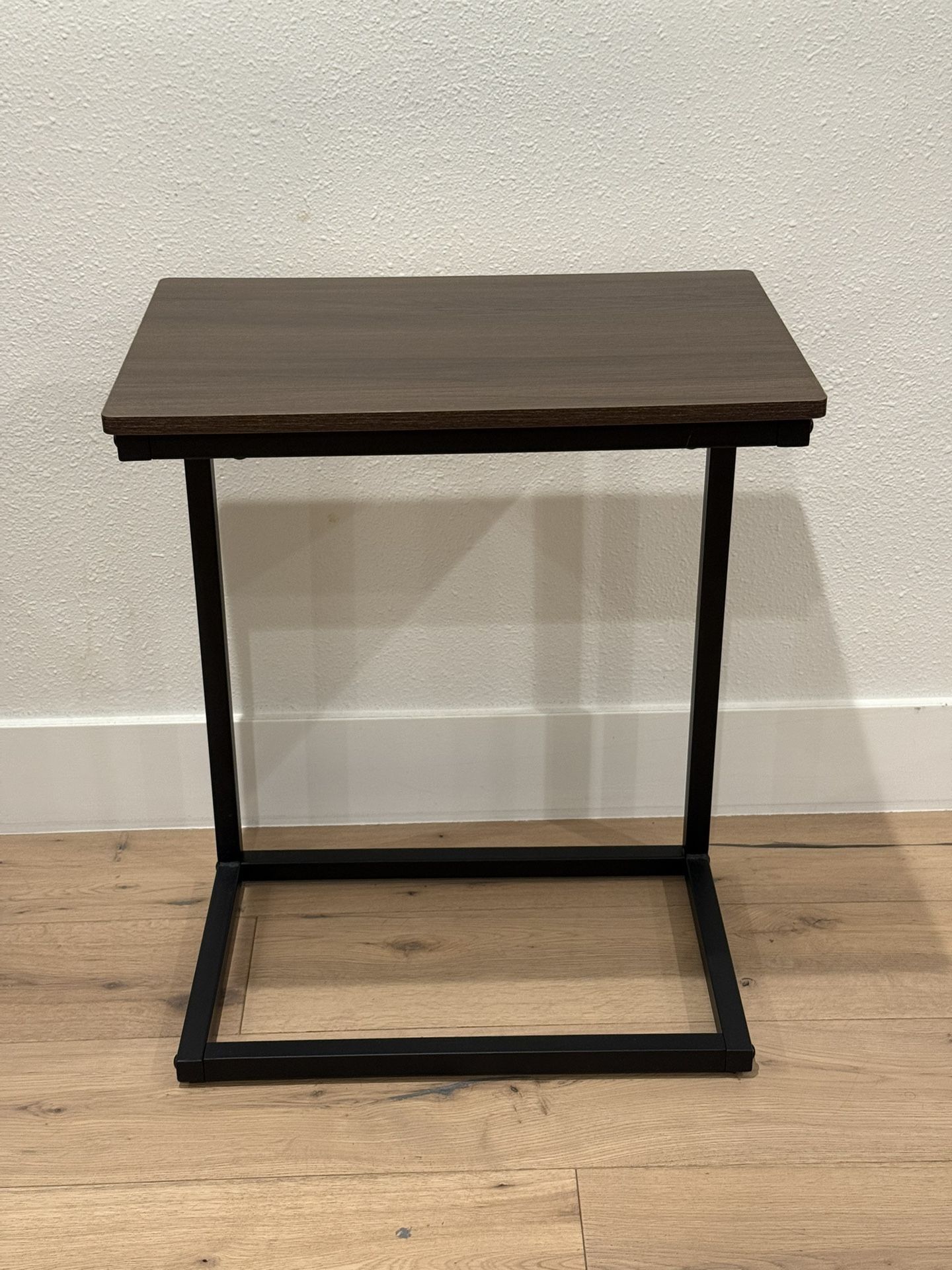 C Sofa Side Table