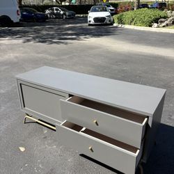 BEAUTIFUL TV STAND W/ 2 DRAWERS DARK GRAY AND GOLDEN COLOR LIKE NEW