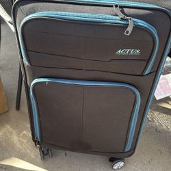 Actus suitcase