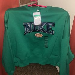 NIKE Women’s Crewneck