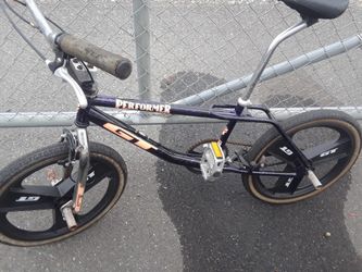 GT RACING PERFORMER GT BIKE for Sale in Seattle WA OfferUp