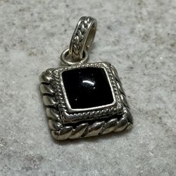 925 Sterling Silver Onyx Square Pendant 