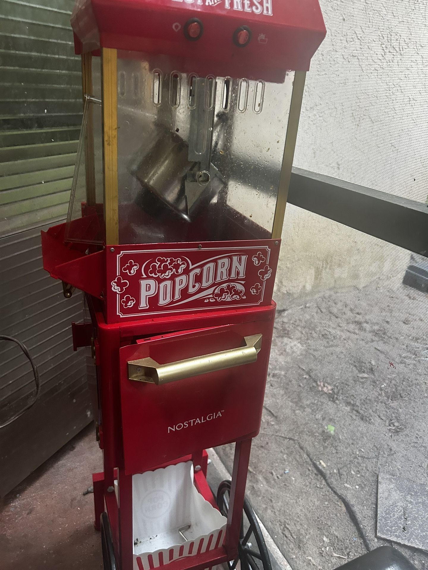 Popcorn Machine