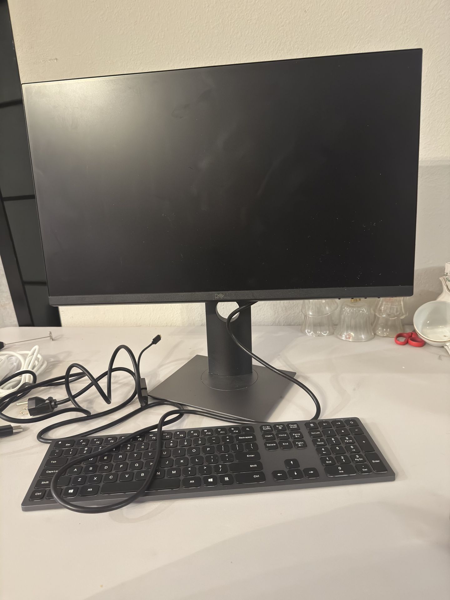 Dell E2417H 24" WLED LCD Monitor - 16: 9-8 MS,Black