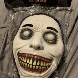 Creepy Costume Mask Smiling 