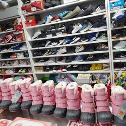 New Girls Snow Boots Size 5,6,7,8,9,10,&11