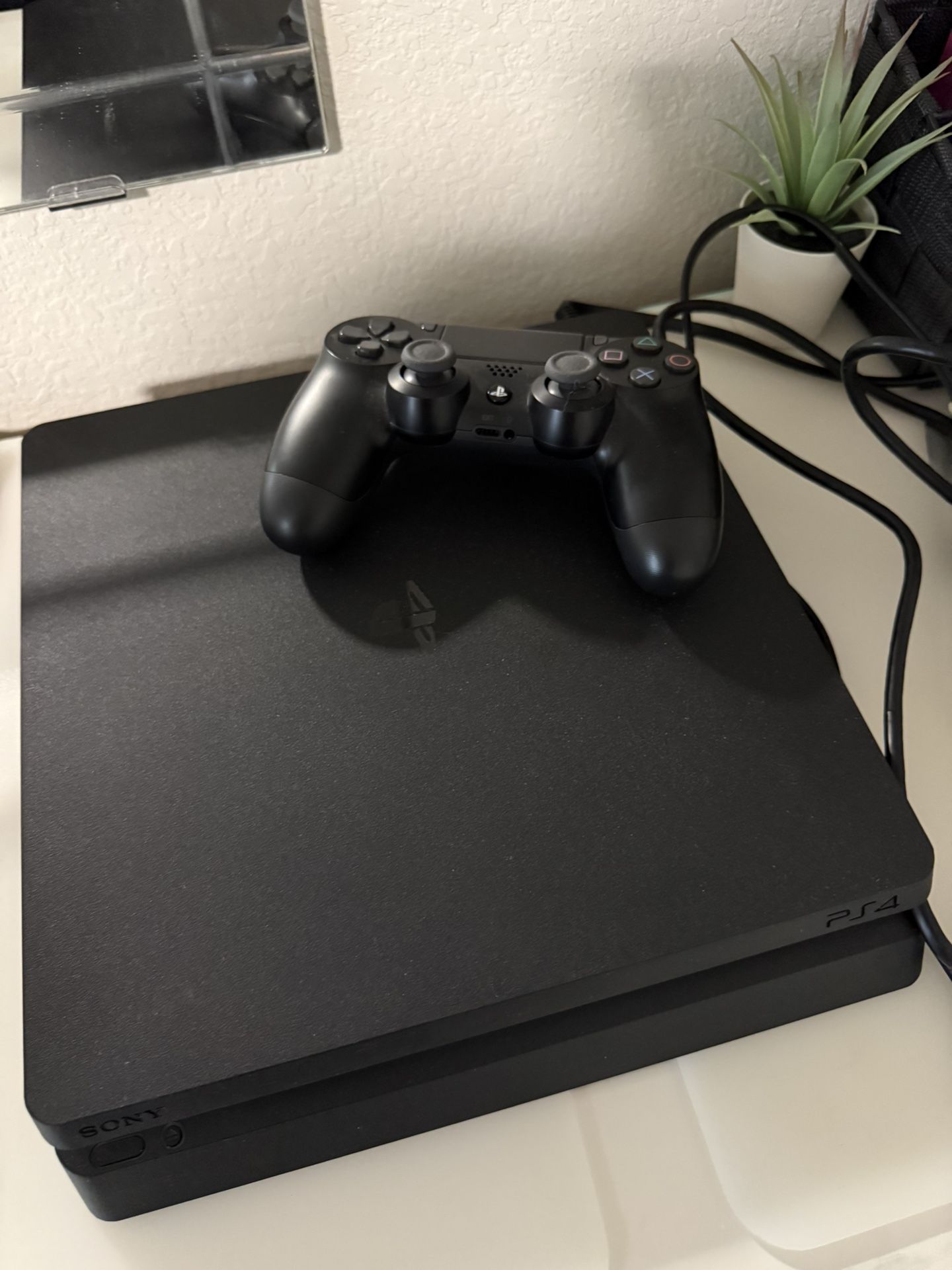 PS4 Slim