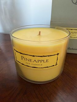 Tommy bahama pineapple soy candle limited edition MSRP $25 Brand new in box