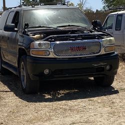 2004 Chevrolet Suburban