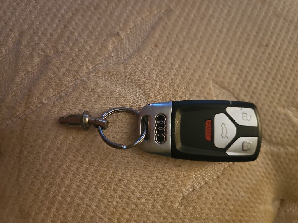 Audi Key Fob W/ Valet Key