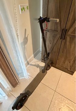 YouF Electric Scooter