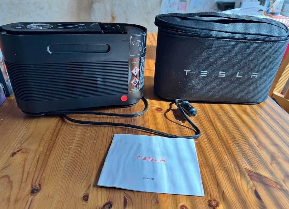 TESLA OEM TIRE INFLATOR AIR COMPRESSOR WITH TIPS & CASE - WORKS WITH ALL CARS!