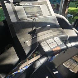 Treadmill 