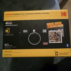 KODAK Mini Shot 2 C210R 4PASS 2-in-1 Instant Digital Camera and Photo Printer bundle.