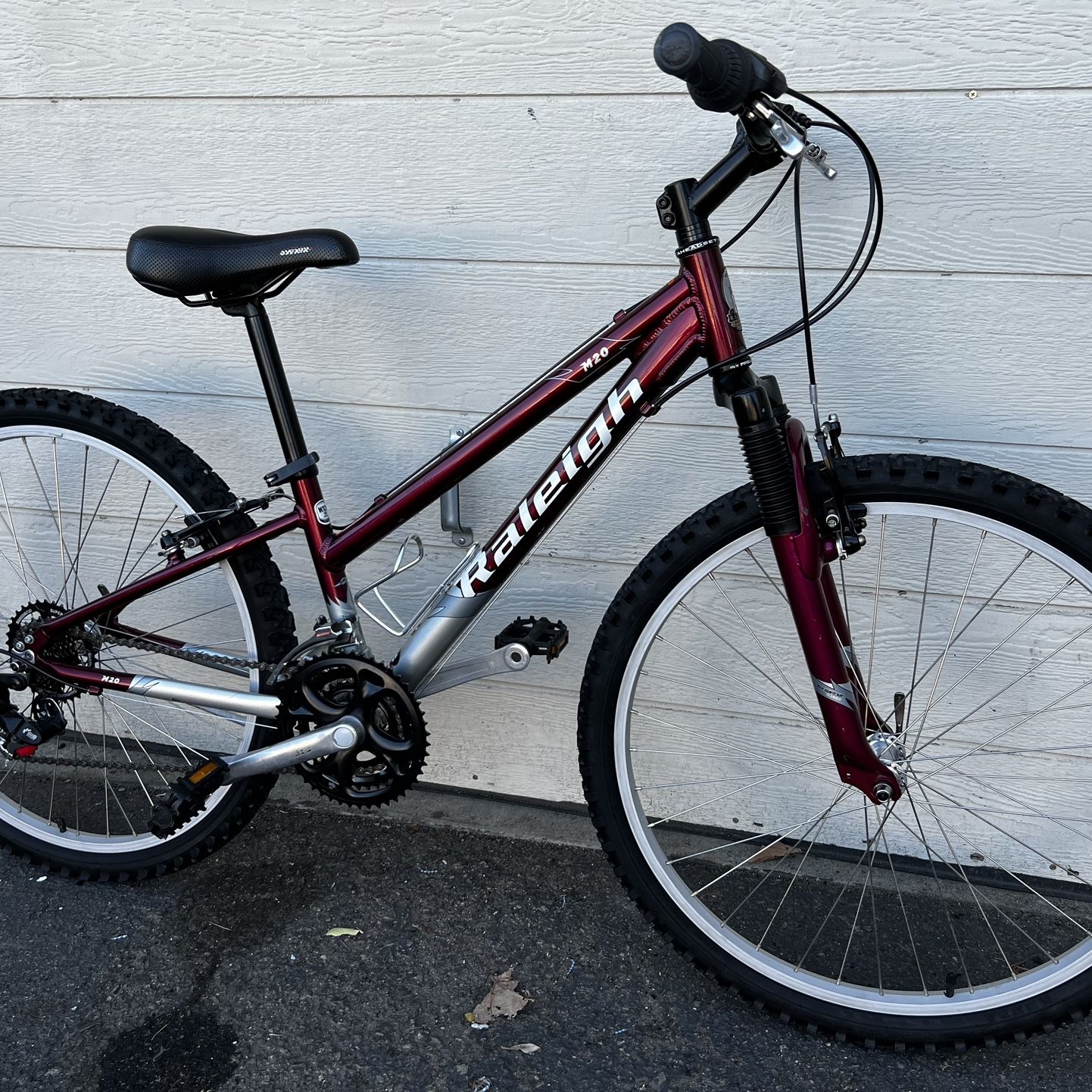 Women s Raleigh M20 Mountain Bike for Sale in Escondido CA OfferUp