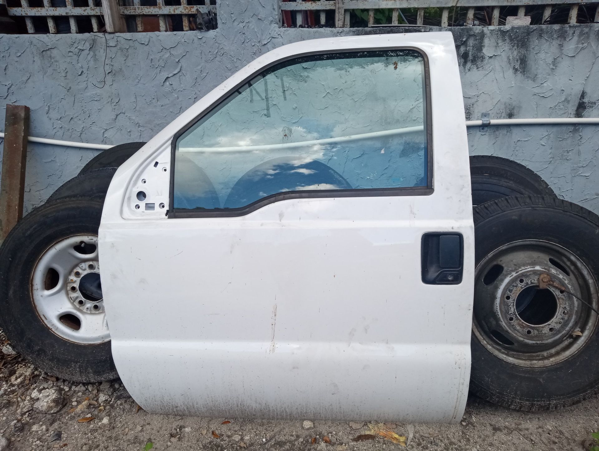 2016 Ford F450 Doors