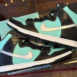 Wow 🤩!! 2013 VNDS Nike Diamond Tiffany Dunk Sb High Size 10 !