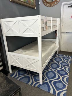 White Wood Twin Bunk Bed Frame w mattress