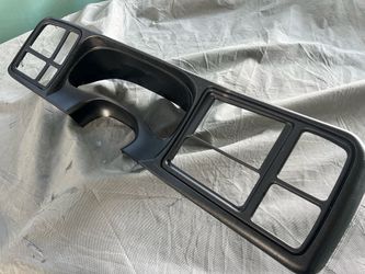 2003 Silverado pickup dash bezel