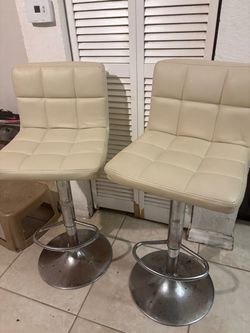 Bar stool
