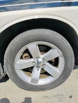 Rines Horijinales De Dodge Challenger