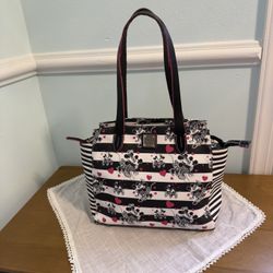 Dooney & Bourke Disney Purse Tote $68 Mickey Minnie Hearts