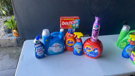 Laundry detergent bundle