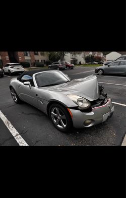 2007 Pontiac Solstice  Convertible  for part