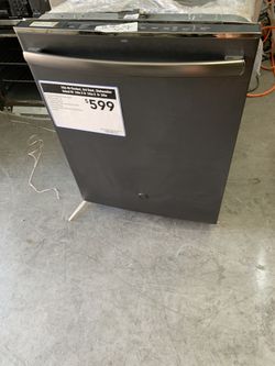 GE dishwasher in black stainless new 2020