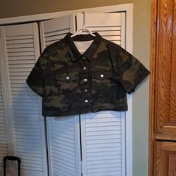 Women's Camo Print Crop Denim Jacket Button Down Short Sleeve Jean Coat Rare