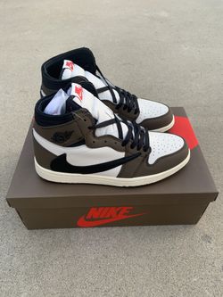 Travis Scott AJ1