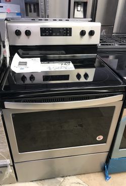 Whirlpool 5.3 cu ft Self Cleaning Freestanding Electric Range Stainless Steel/ 1 year warranty free delivery