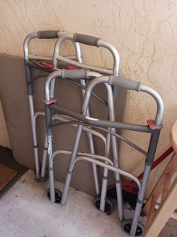 2 GOOD WALKER WITH WHEELS AN BRAKE LOCKS ETC 9 EACH GO MY POST TONS ITEM TO SEE