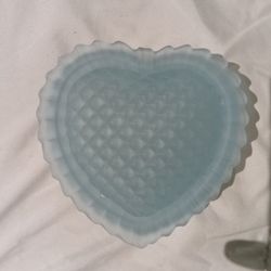Vintage Tiffany Blue L.E. Smith Frosted Glass Heart Trinket Box
